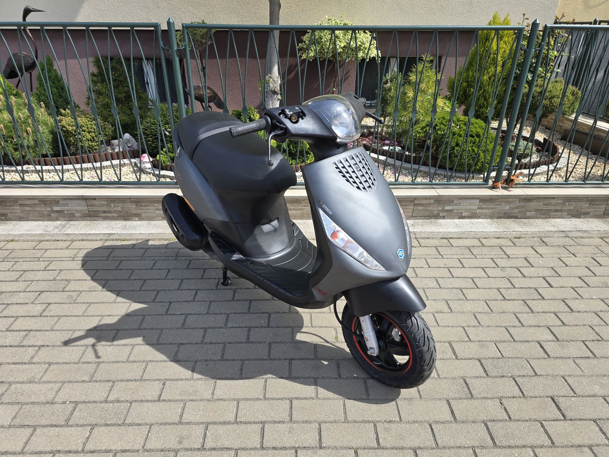 Piaggio Zip 50 // rok 2022 // vespa ludix fly fiddle neos