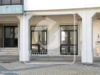 Loja com 93 m², na Urbanização Vila Rosa, em Alhos Vedros. IMÓVEL D...