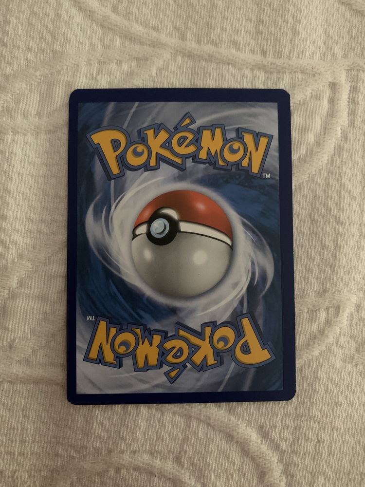 Carta pokémon nova