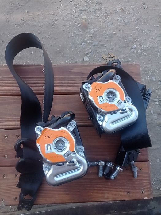 Продам ремені безпеки шкода а7