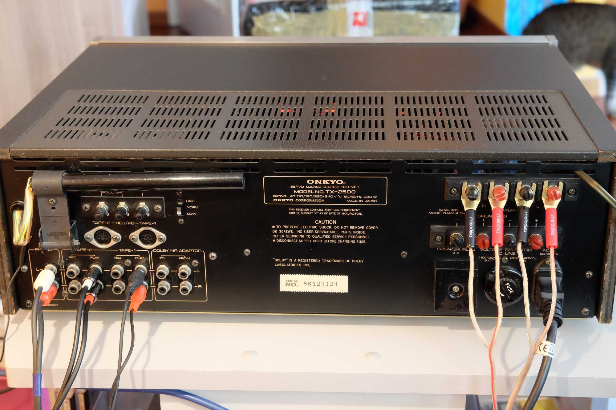 Amplituner ONKYO TX- 2500  2x40 Watt / 4 Ohm  1977 / 1978