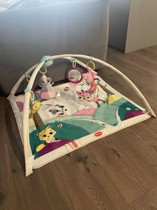 Розвиваючий килимок Tiny love «Мріі принцеси»