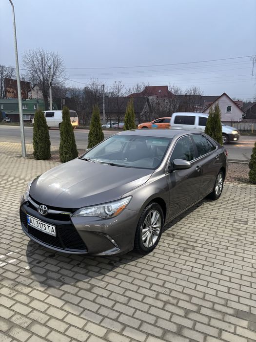 Оренда Toyota Camry 55 2016 року газ/бензин