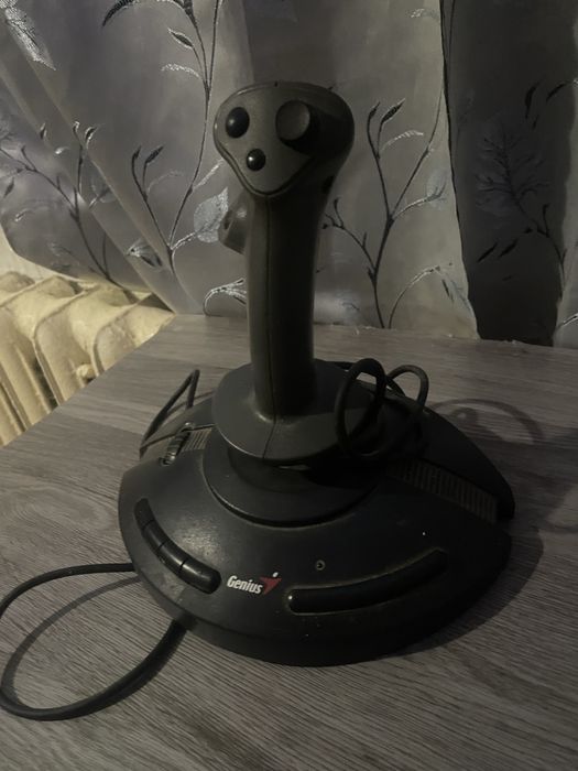 Игровий джойстик для ПК та Телевізора