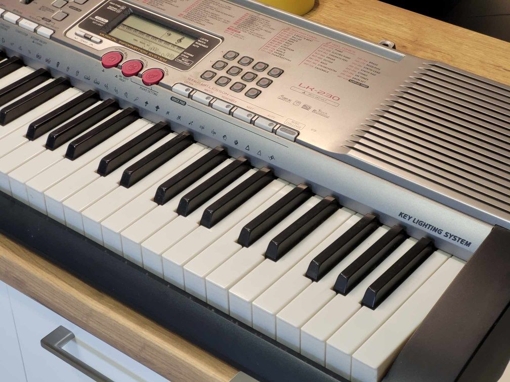 Casio LK-230 keyboard + stelaż