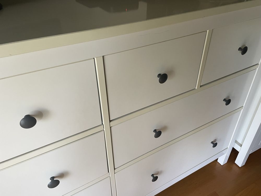 Comoda Hemnes Ikea