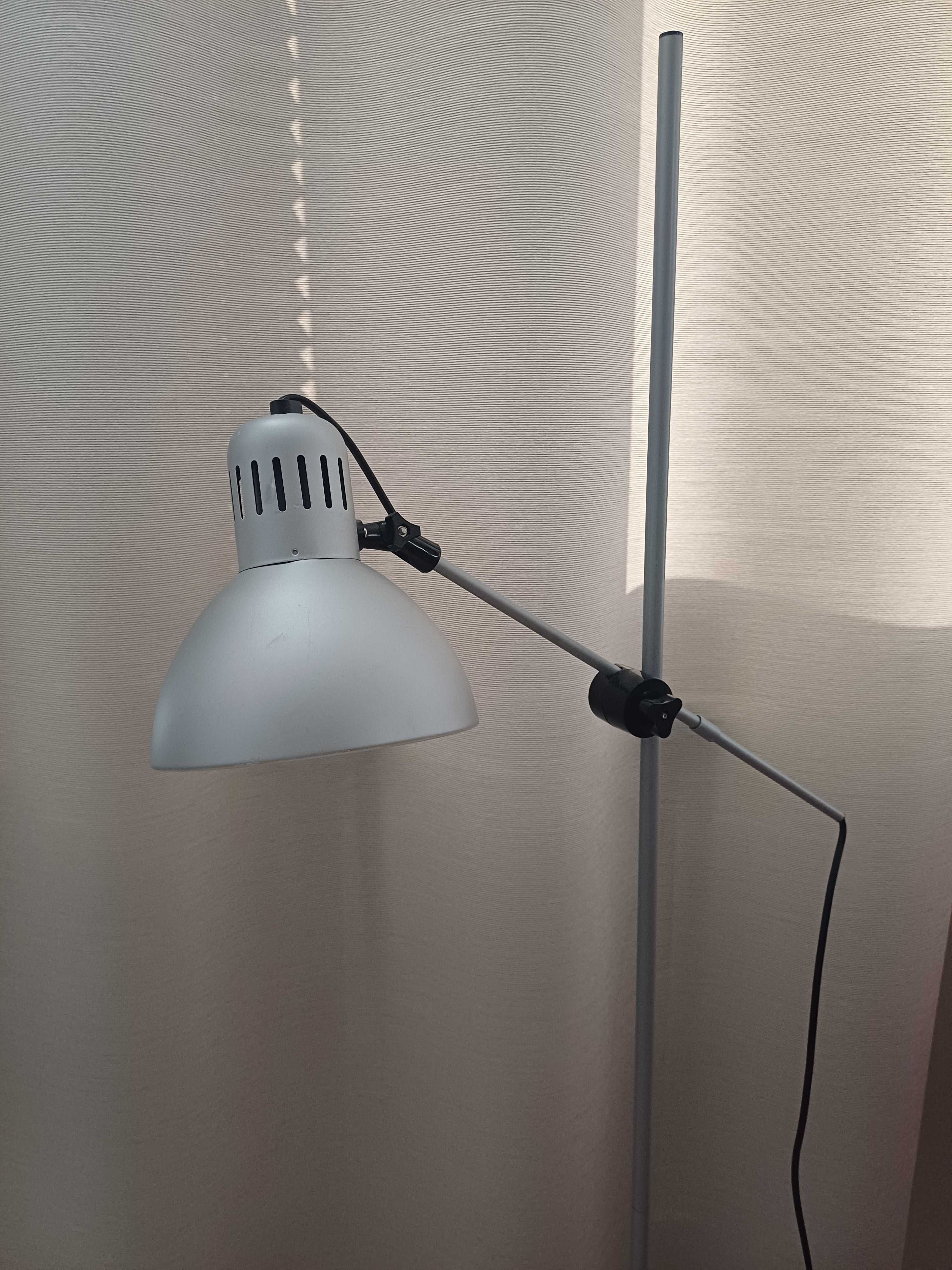 Lampa podpogowa Ikea satyna