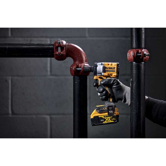 Klucz udarowy akumulatorowy 1/2" DEWALT DCF921N-XJ , raty