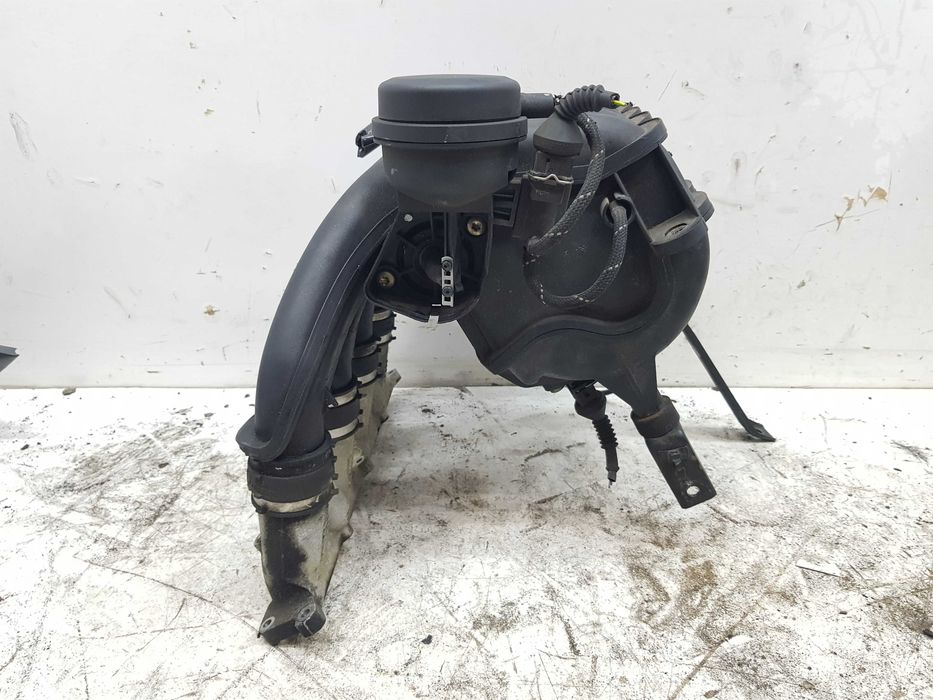 Audi A4 B5 1.8 20V Kolektor Ssący Dolotowy