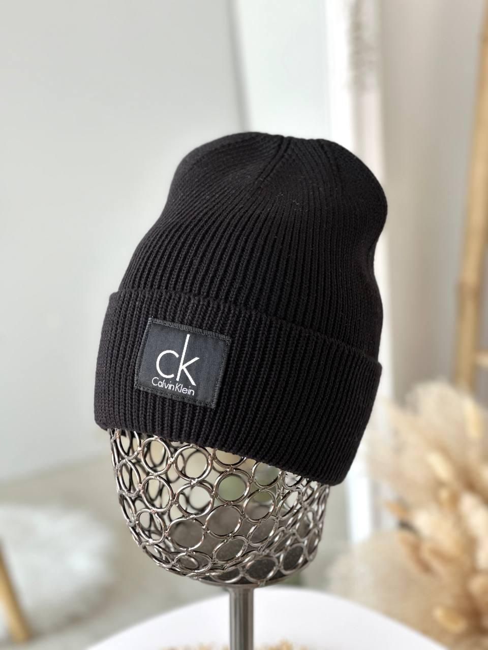 Продам шапку "Calvin Klein"