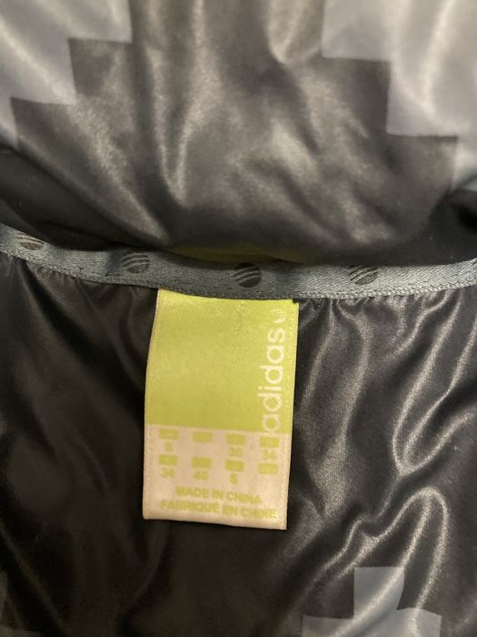 Женский пуховик adidas куртка