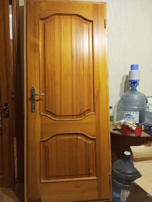 Продам двері дерев'яні