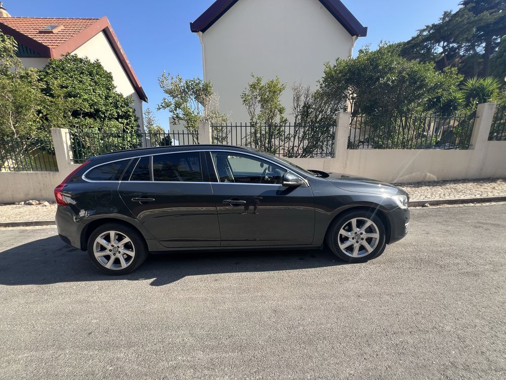 Volvo V60 2.0 D4 momentum, caixa automatica