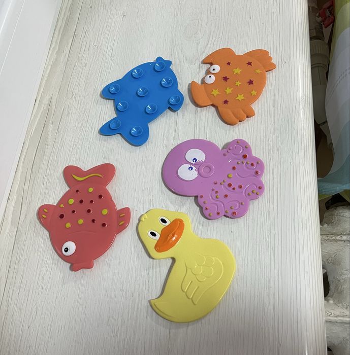 Іграшки для купання