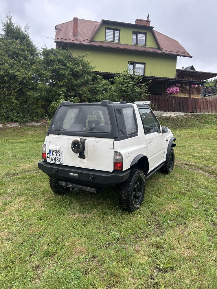 Suzuki Vitara,off road,przygotowana w teren