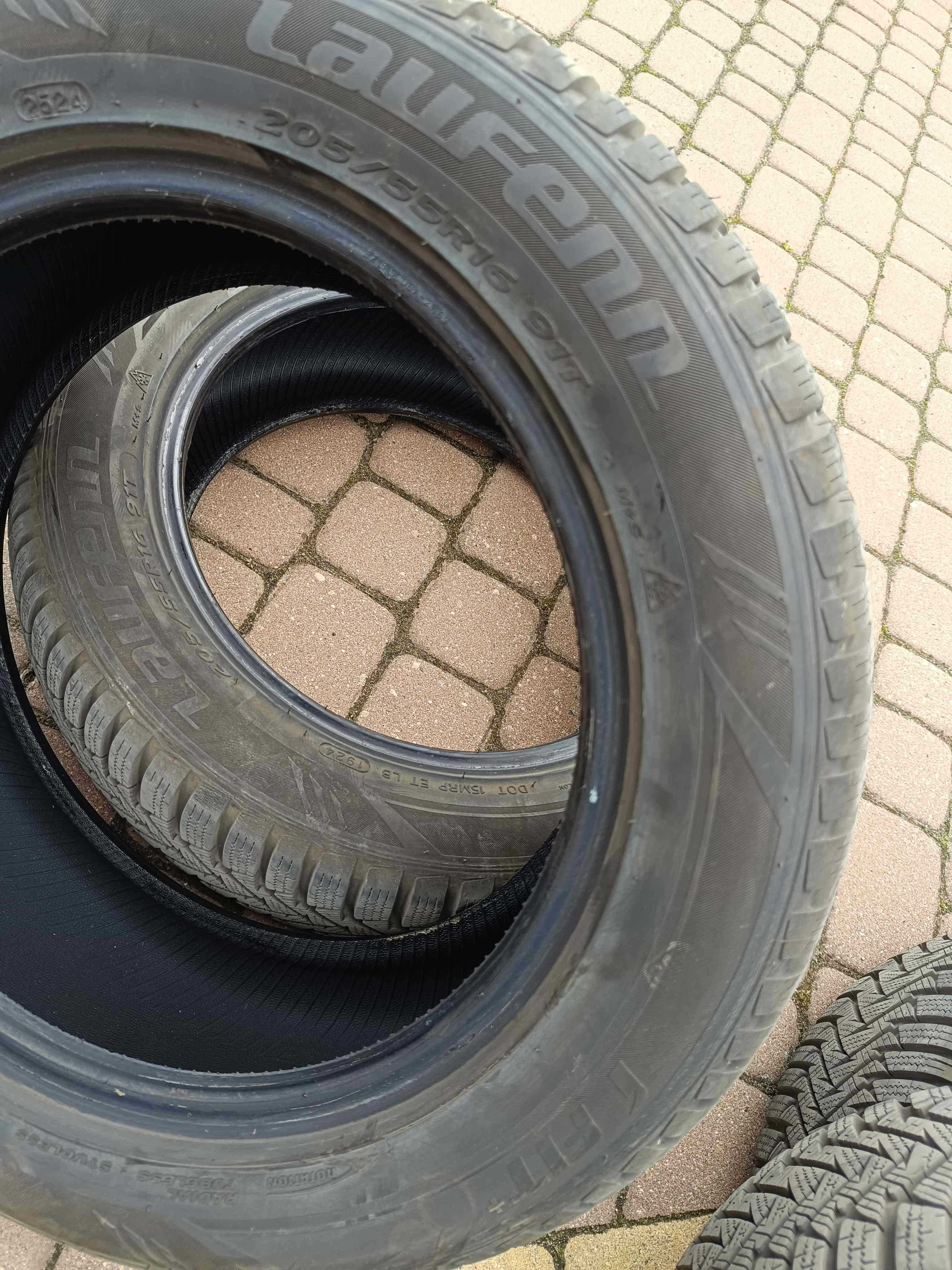 Opony zimowe 205/55 R16 z 2024 roku - jak nowe.