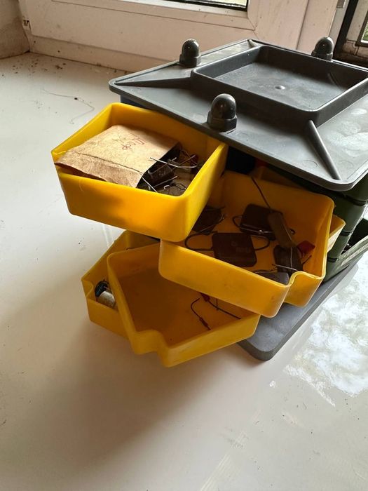 200 шт. Резисторы, конденсаторы СССР