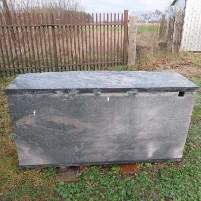 Szafka granitowa z płyty gnejs pod wymiar.