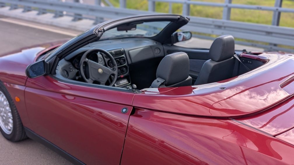 Alfa Romeo spider 916 ph1 hardtop
