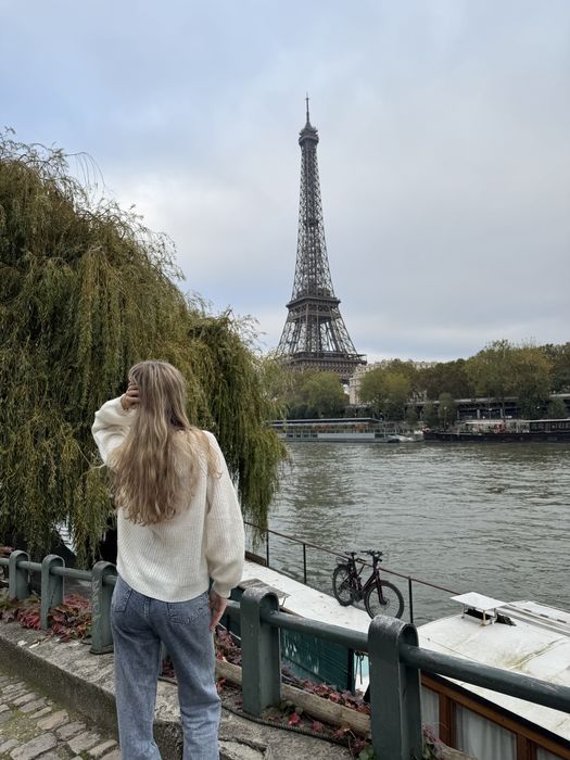 Репетитор з французької