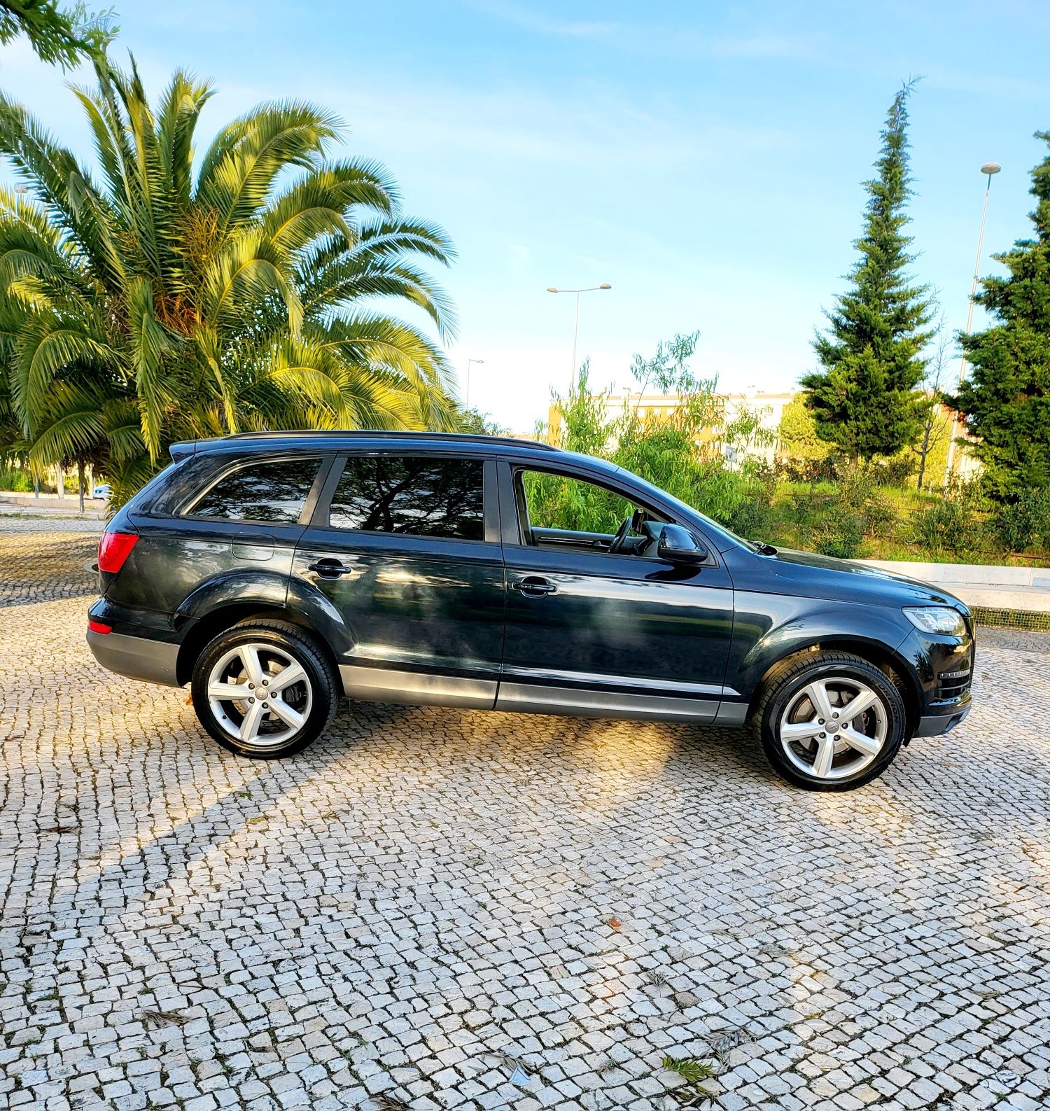 Audi Q7 Sline 3.0 tdi 245 cavalos ano 2010 fecelift 7lugares