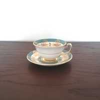Chávena e pires vintage Royal Grafton Fine Bone China