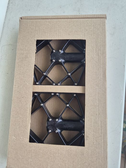 Pedały zoss stalowe nowe platformowe lekkie