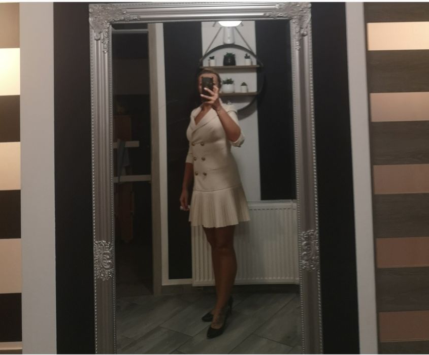 Sukienka nowa garniturowa