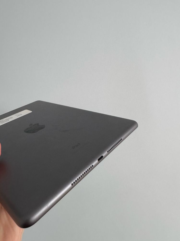 Apple Ipad 7 gen 10.2 128 GB Wi-Fi (97% батарея)