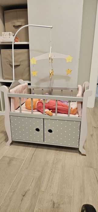 Łóżeczko dla lalek