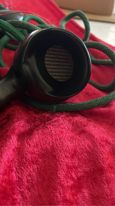 Zabytkowy telefon na korbkę