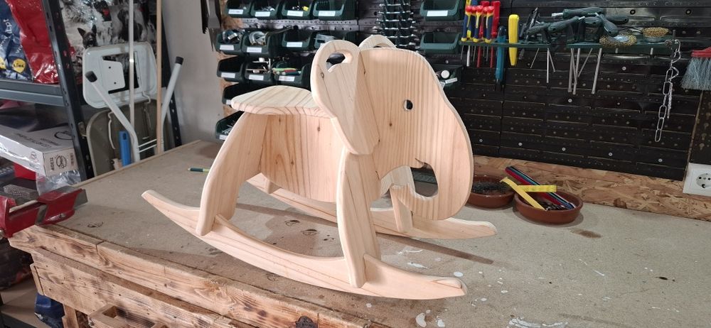 Cavalinho  de madeira