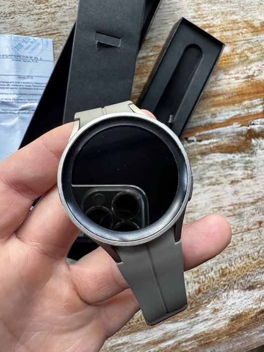 Galaxy Watch 5 Pro Titanium