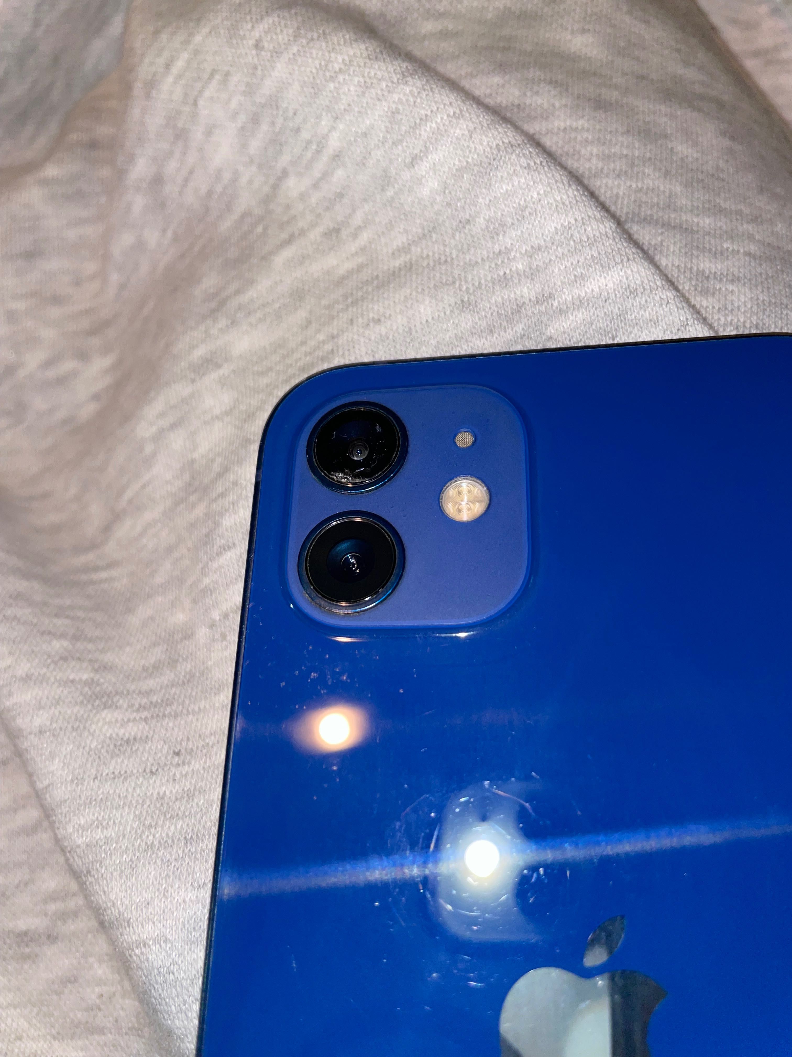 iPhone 12 działający