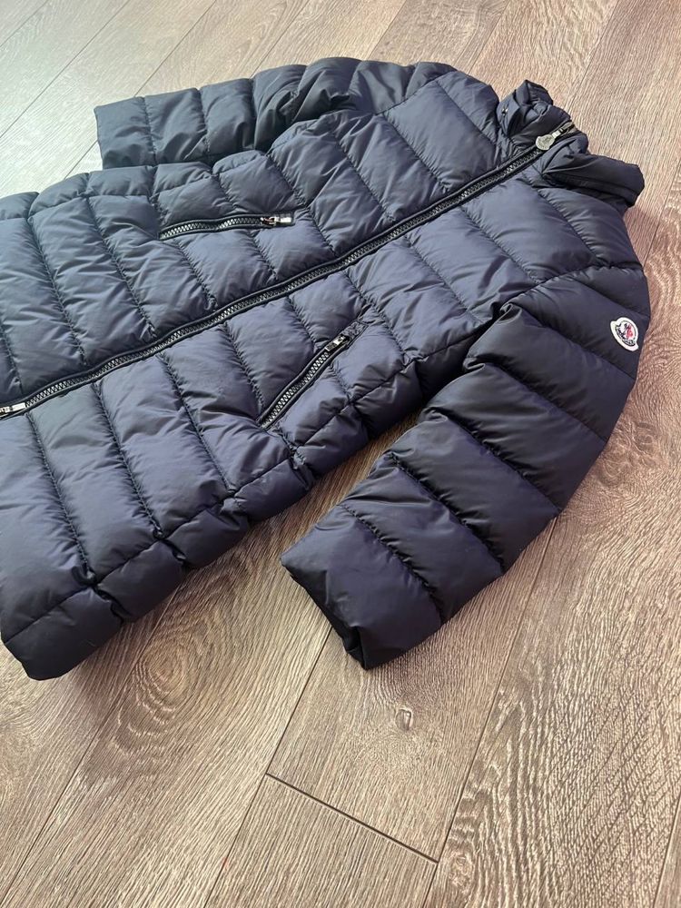 Kurtka Moncler oryginalna
