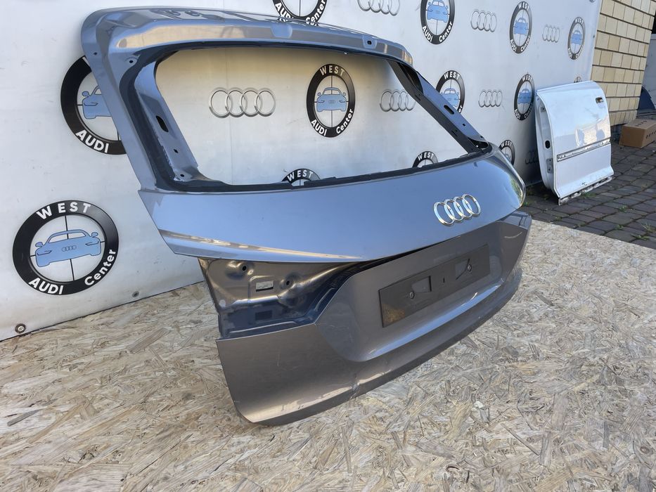 Ляда Спортбек  Ауді Q4 E-Tron Кришка багажника Ку4 Е-Трон