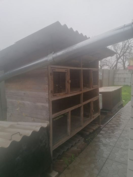 Клітка дерев'яна та металева