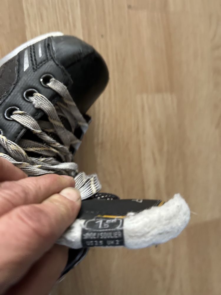 Łyżwy hokejowe Bauer rozmiar 34 1,5EE