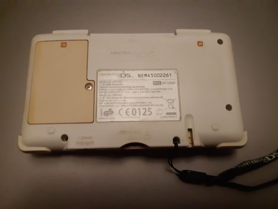 Продам nintendo ds