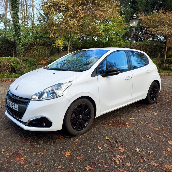 Peugeot 208 1.2 2019