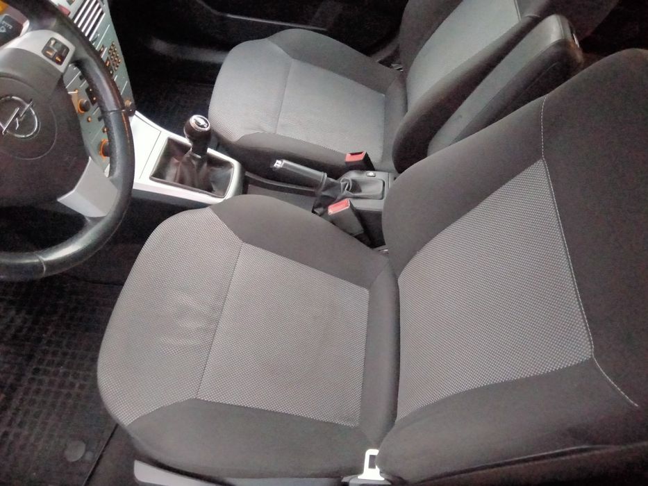 Продам Опель Астра H 2009 року