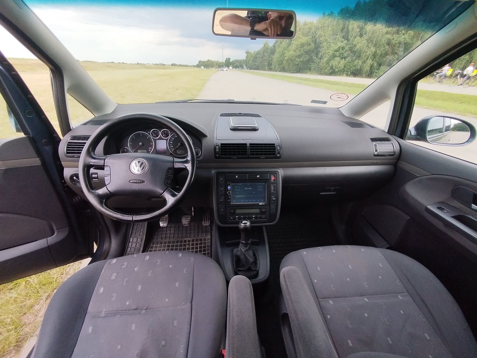Volkswagen Sharan 1,9tdi,xenon,tempomat,7osób
