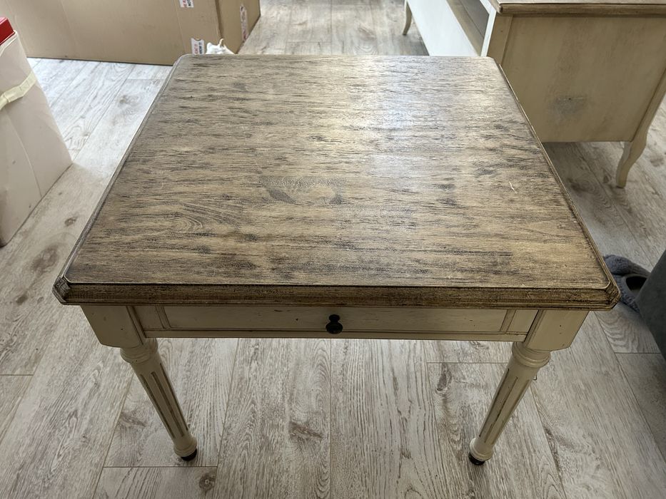 Stolik kawowy w stylu ludwikowskim/prowansalskim