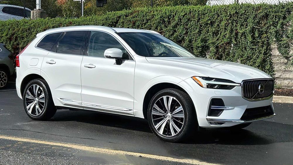 Volvo XC60      2022