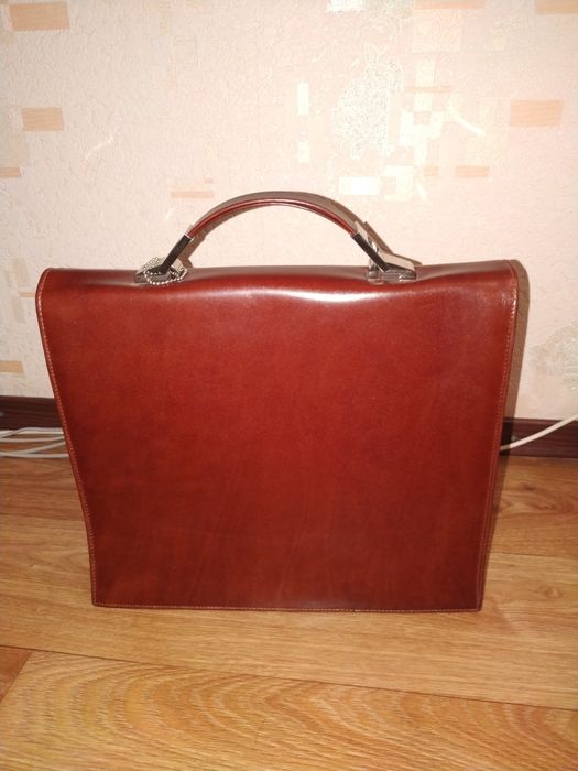 Портфель кожаный