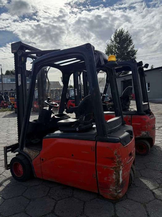 WÓZEK WIDŁOWY LINDE E18,E20,E16 rok 2007/2008