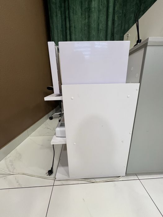 Тумба біла 1000 грн