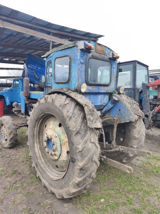 Продам т40 з передком в харошому стані