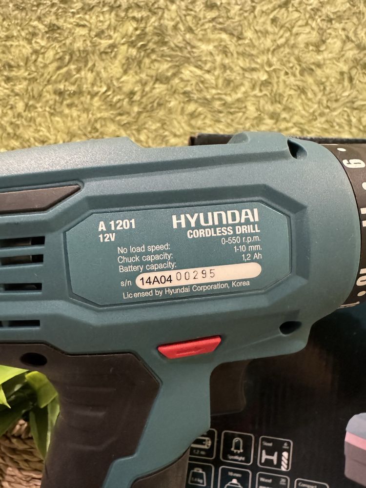Шуруповерт Hyundai А1201
