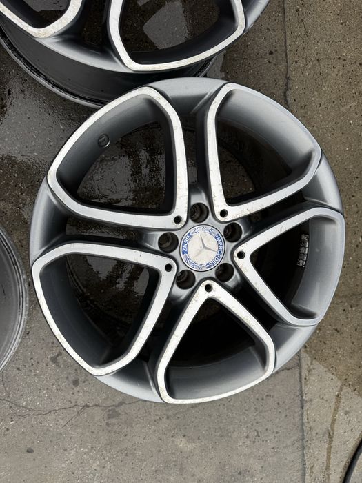 Диски  різноширокі R18 Mercedes W212